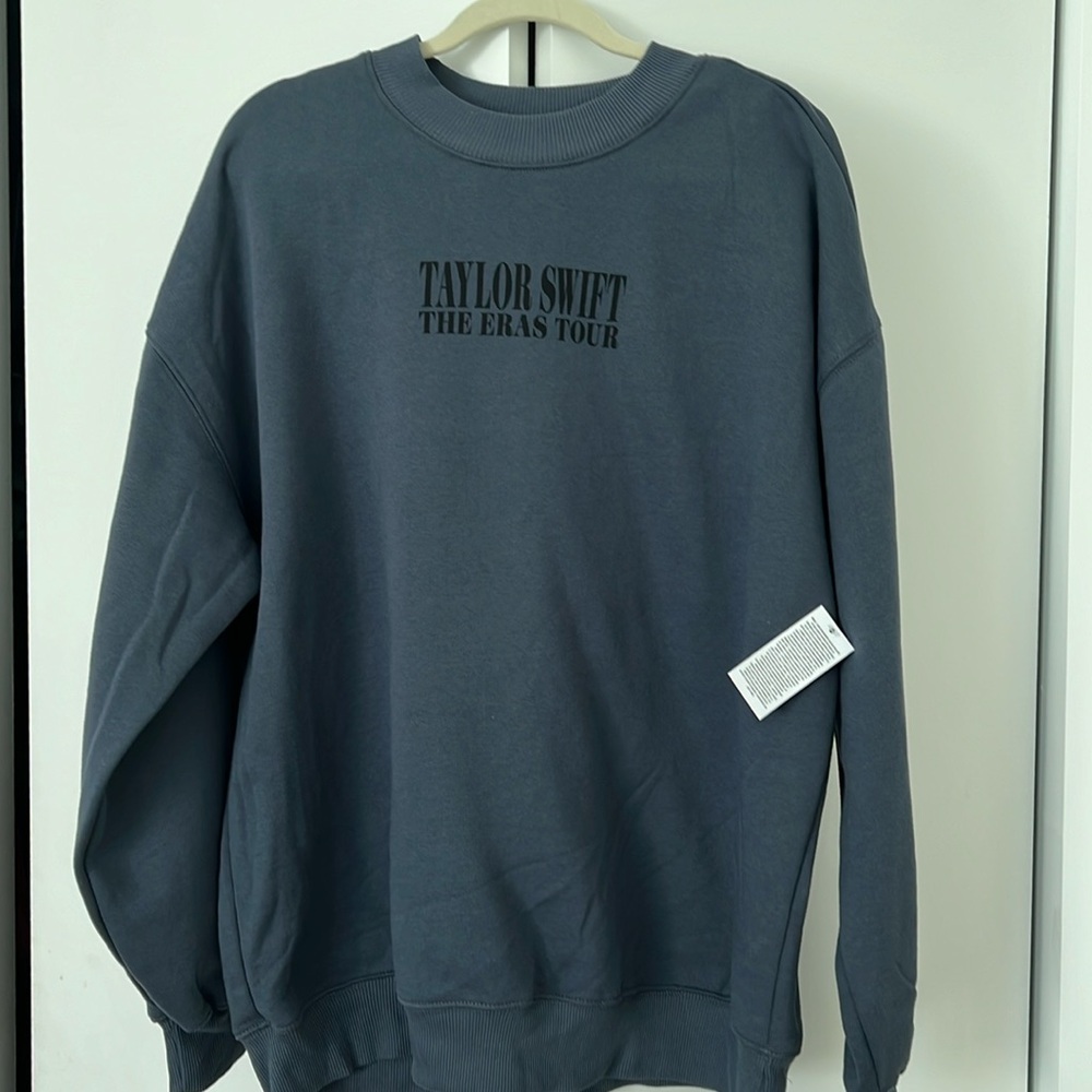 Taylor Swift Eras Tour RARE Blue Crewneck Official, BRAND NEW w/ TAGS